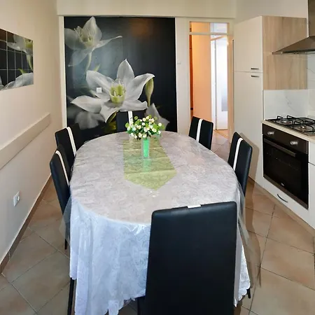 Andrej Apartment *